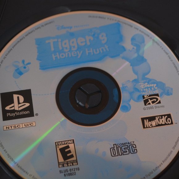 Tigger's Honey Hunt Playstation 1 2000 PS1 Game Disc Only Disney Tested Works - Picture 1 of 3
